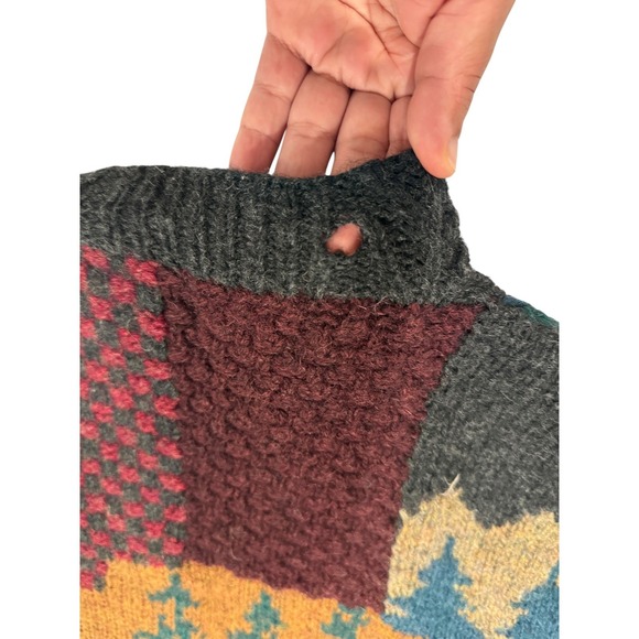 Woolrich Handknit Wool Scenic Cabin Duck Sweater Men's M Patchwork - Picture 5 of 15